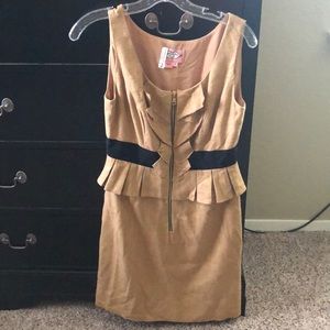 Tan and black dress, zipper in front